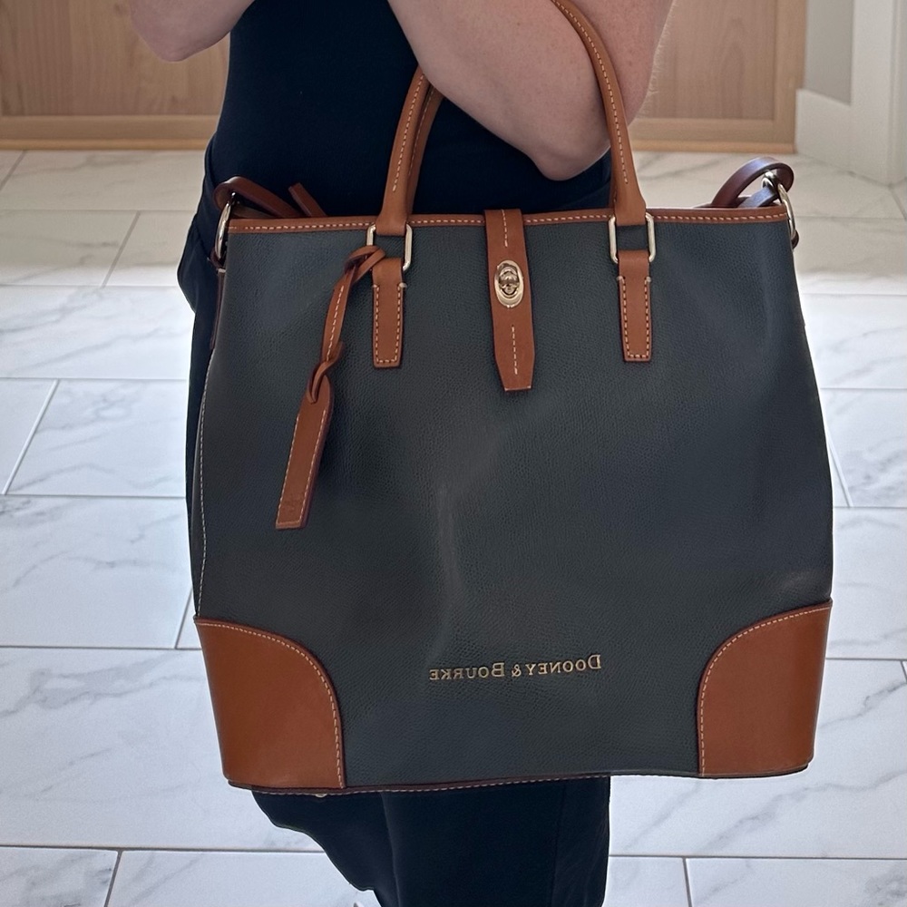 Gray Dooney & Bourke tote